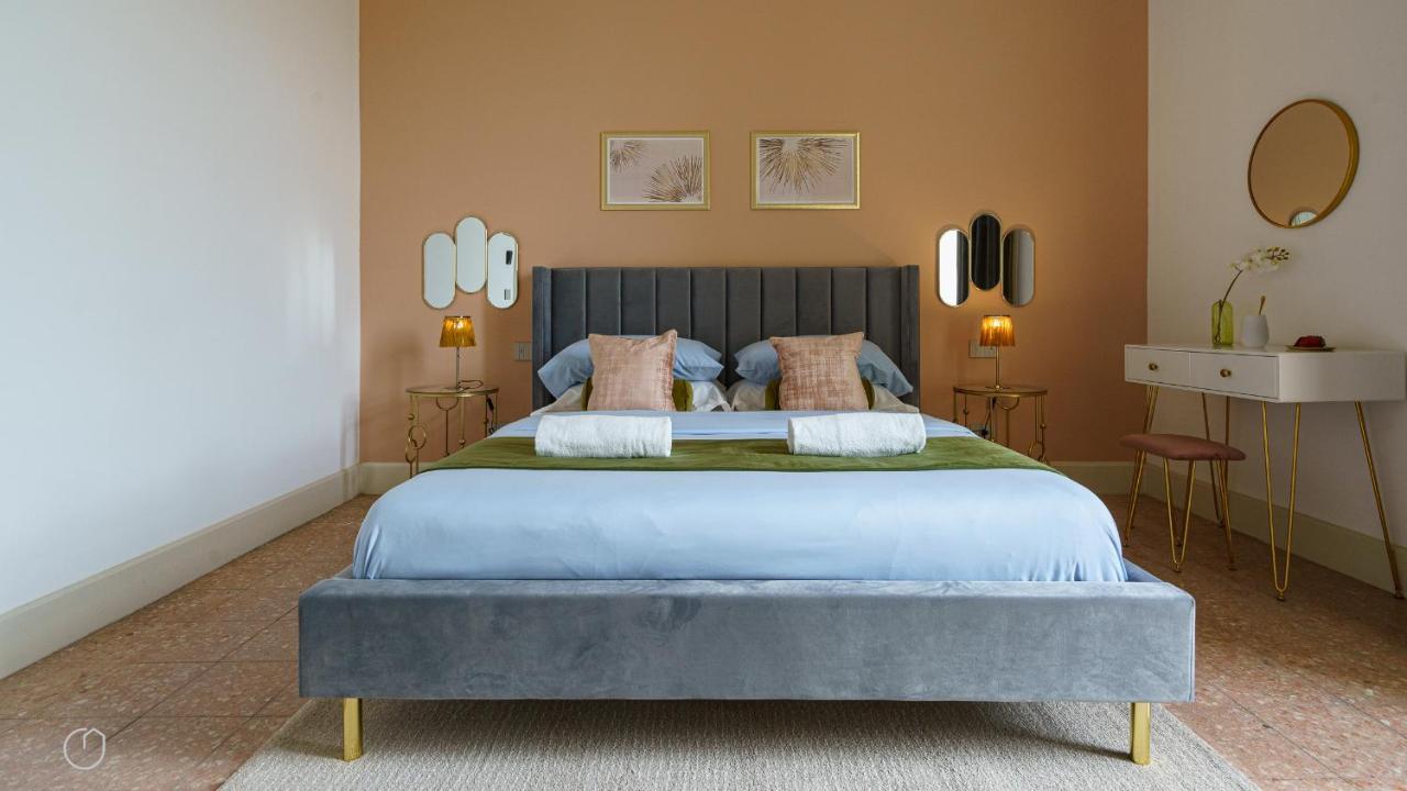 Appartement Italianway - Palazzo Nouveau à Catane Extérieur photo